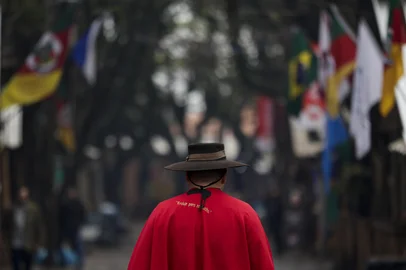 BALANCO DO ACAMPAMENTO FARROUPILHAPORTO ALEGRE, RS, BRASIL, 21-09-2025: Movimentacao nos piquetes montados no Parque Mauricio Sirotsky Sobrinho, Harmonia, no ultimo dia do Acampamento Farroupilha 2025. Foto: Mateus Bruxel/Agencia RBSIndexador: MATEUS BRUXEL<!-- NICAID(16129549) -->