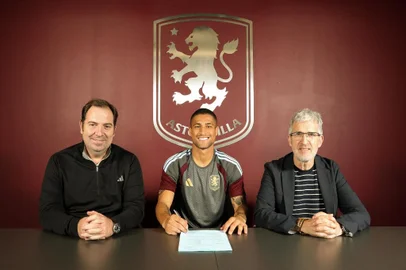 João Gomes, Aston Villa
