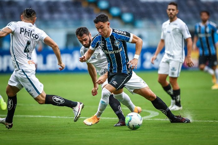 Valores altos e frequência na Europa: como funciona o tipo de seguro feito pelo Grêmio para Pepê