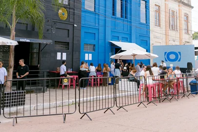 s festas do café (coffeeparties), que já são tendência no resto do país e no exterior, e agora conquistam os porto-alegrenses<!-- NICAID(16048958) -->