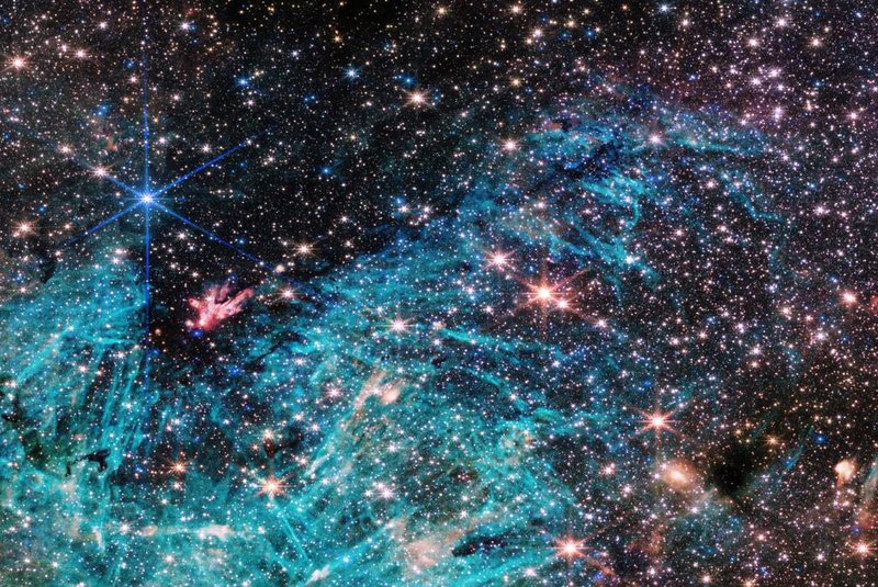 James Webb captura "coração" da Via LácteaObservatório espacial registrou uma imagem do central denso da nossa galáxia<!-- NICAID(15605548) -->