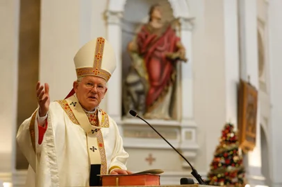 Porto Alegre, RS, Brasil, 17-12-2024: O arcebispo e cardeal dom Jaime Spengler celebra a primeira missa na Catedral Metropolitana desde que foi nomeado cardeal pelo Papa Francisco há alguns dias. Trata-se de seu primeiro encontro com os féis da Arquidiocese de Porto Alegre após a nomeação. Foto: Mateus Bruxel / Agência RBSIndexador: MATEUS BRUXEL<!-- NICAID(15937146) -->