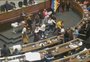 VÍDEO: deputadas se agridem durante sessão no parlamento da Bolívia