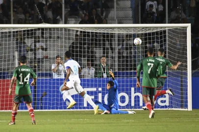 Anthony Lozano, futebol, Honduras