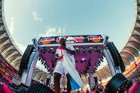 Tardezinha, Thiaguinho<!-- NICAID(16167522) -->