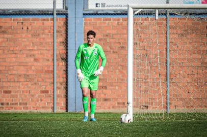 Goleiro Lucas Wingert, do time de transição do Juventude que disputa a Copa FGF.<!-- NICAID(15541927) -->