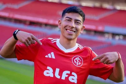 Alan Rodríguez é apresentado no Inter em 2025.<!-- NICAID(16092704) -->
