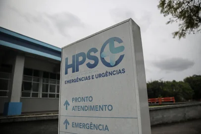 CANOAS, RS, BRASIL - 2023.10.18 - Matéria especial do DG sobre a saúde pública em Canoas. Moradores têm relatos de bom tratamento, mas com falta de remédios, materiais e lentidão em algumas consultas. Na foto: Pronto Socorro de Canoas (Foto: André Ávila/ Agência RBS)Indexador: Andre Avila<!-- NICAID(15572702) -->