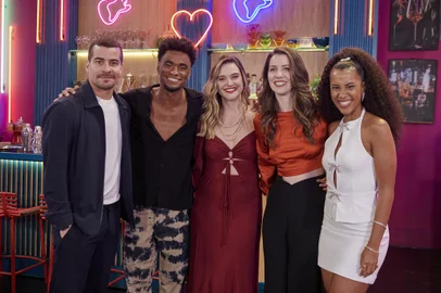 irmãos, família é tudo<!-- NICAID(15821506) -->