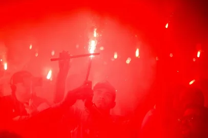 Ruas de fogo no Rio de Janeiro.