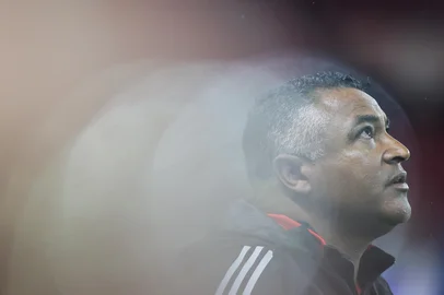PORTO ALEGRE, RS, BRASIL, 27-07-2025: Internacional x Vasco pelo Campeonato Brasileiro. O Internacional do técnico Roger Machado busca a quarta vitória em sequência após a parada. O duelo é válido pela 17ª rodada do Brasileirão.Foto: Renan Mattos / Agência RBS<!-- NICAID(16088857) -->