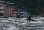 Imagens mostram estragos causados por desastre que deixou mortos e desaparecidos no Nepal e no Tibete