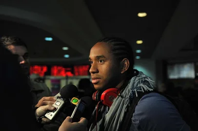 anderson - ex grêmio - manchester united - chegada desembarque - porto alegre - férias - 31/05/2011