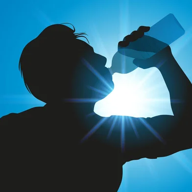 Beber água. Foto: pict rider / stock.adobe.comFonte: 83711317<!-- NICAID(15154757) -->
