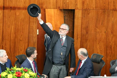 PORTO ALEGRE - RS - BRASIL. 30/04/2025: Aniversário 190 anos ALRS - Sessão Solene. Plenário 20 de Setembro.<!-- NICAID(16027804) -->