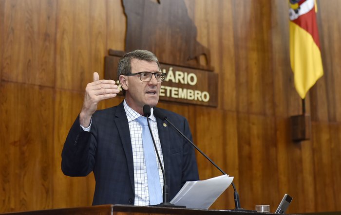 GUERREIRO   _O / Assembleia Legislativa