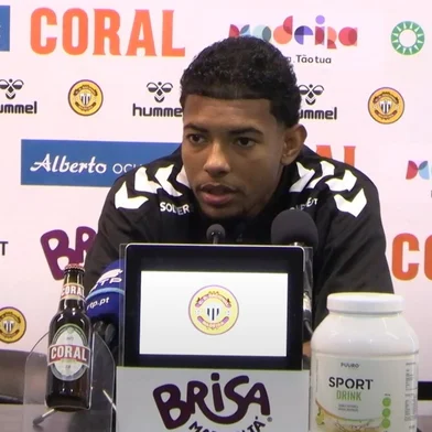 Matheus Dias em entrevista coletiva<!-- NICAID(15939961) -->
