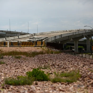 Porto Alegre, RS, BrasilMoradores da Vila Areia seguem sem perspectiva de mudança de endereço devido a obras paralizadas das alças inacabadas da nova ponte sobre o rio Guaíba.na foto: Tatiane de Souza TellesIndexador: Jonathan Hgeckler<!-- NICAID(15639260) -->