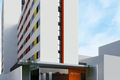 Uliving<!-- NICAID(15259785) -->