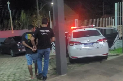 Homem é preso após descumprir medida protetiva e invadir casa de ex-companheira<!-- NICAID(15994632) -->