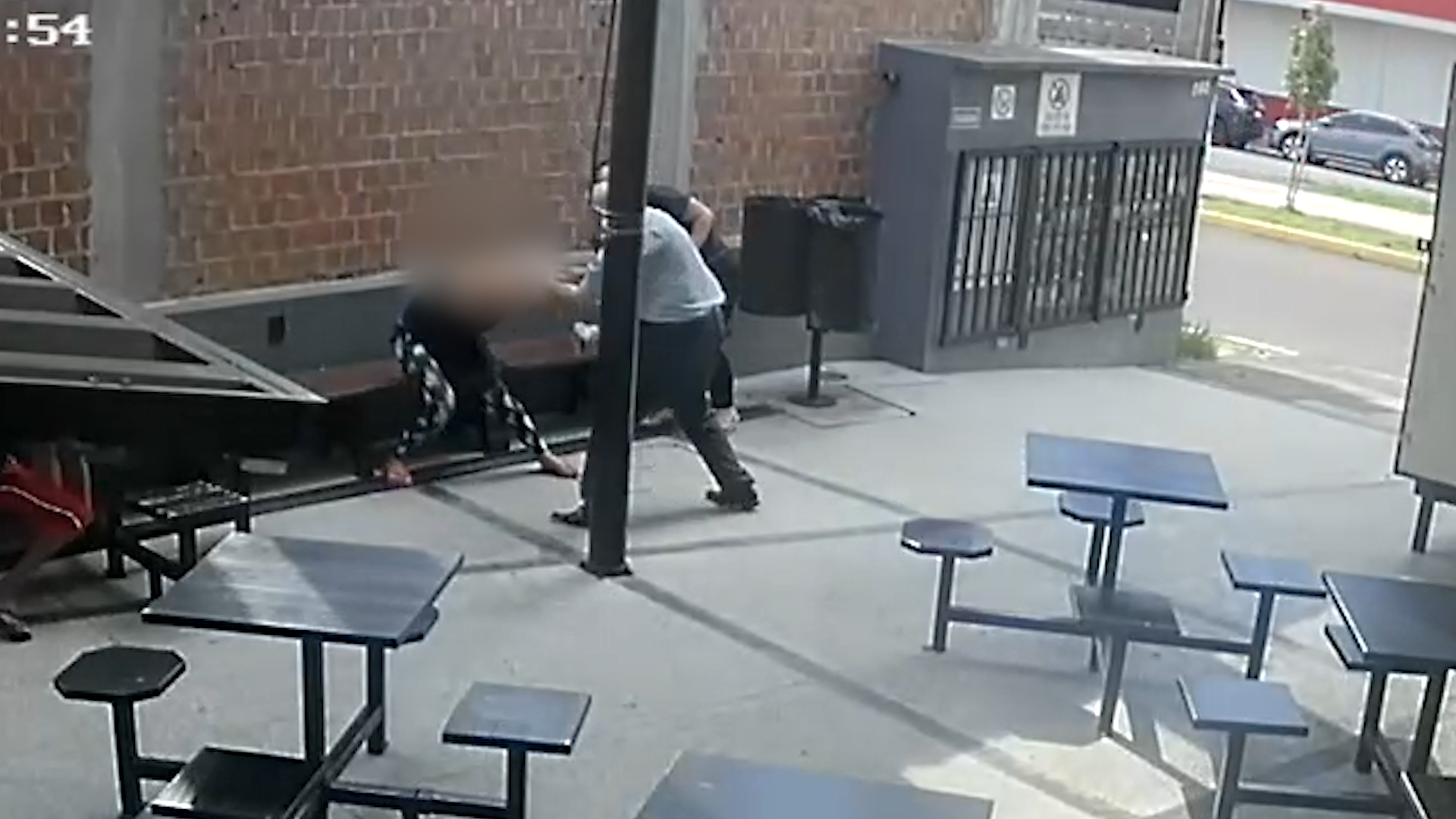 Inquilino agride mulher ap&oacute;s discuss&atilde;o por conta de luz