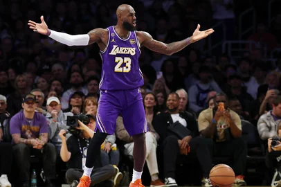 LOS ANGELES, CALIFORNIA - APRIL 29: LeBron James #23 of the Los Angeles Lakers reacts to a foul call during the second quarter against the Houston Rockets in Game Five of the First Round of the NBA Western Conference Playoffs at Crypto.com Arena on April 29, 2026 in Los Angeles, California. NOTE TO USER: User expressly acknowledges and agrees that, by downloading and or using this photograph, User is consenting to the terms and conditions of the Getty Images License Agreement.   Harry How/Getty Images/AFP (Photo by Harry How / GETTY IMAGES NORTH AMERICA / Getty Images via AFP)<!-- NICAID(16276198) -->