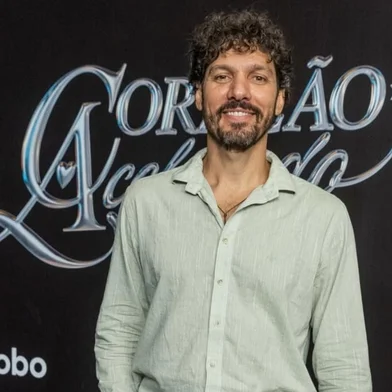 Guito interpreta Malvino em Coração Acelerado<!-- NICAID(16221677) -->