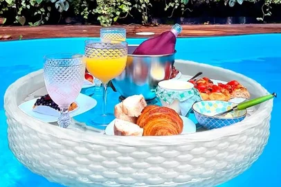 Bandeja flutuante, Casa&Cia<!-- NICAID(15664636) -->