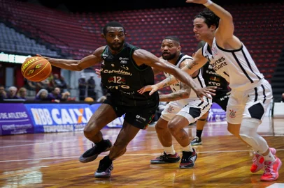 Duane Johnson, NBB, basquete