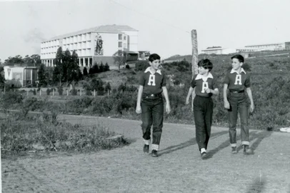 Colégio AnchietaAlunos na sede da Nilo Peçanha em 1964<!-- NICAID(15948027) -->
