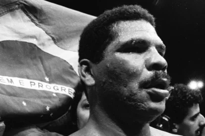Pugilista Adilson Maguila Rodrigues luta com o argentino Jorge Guido Cambiaso.#envelope: 65703