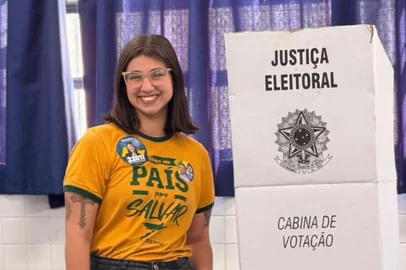 Eduarda Campopiano 22011/Facebook / Reprodução Eduarda Campopiano<!-- NICAID(16381617) -->