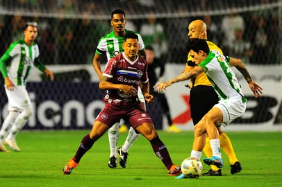 CAXIAS DO SUL, RS, BRASIL, 18/02/2024. Juventude x Caxias, clássico Ca-Ju número 287. Jogo válido pela nona rodada do Campeonato Gaúcho (Gauchão 2024) e realizado no estádio Alfredo Jaconi. (Porthus Junior/Agência RBS)<!-- NICAID(15683928) -->