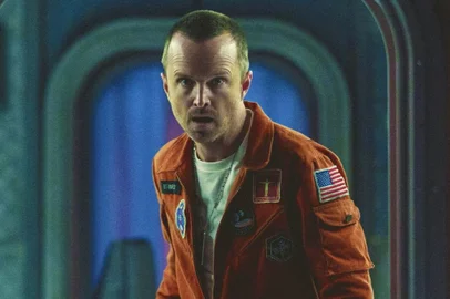 Aaron Paul em episódio da sexta temporada de Black Mirror, que estreia em junho de 2023 na Netflix<!-- NICAID(15413366) -->
