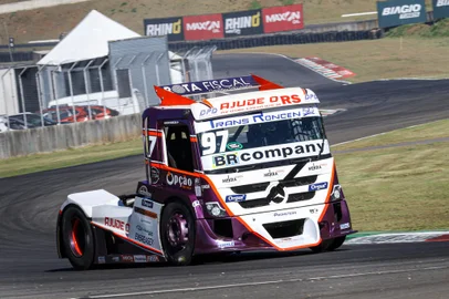 Maicon Roncen, piloto caxiense, na disputa da Copa Truck 2024<!-- NICAID(15828482) -->