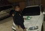 PRF aborda motorista com CNH vencida há oito anos e encontra meio quilo de cocaína no carro