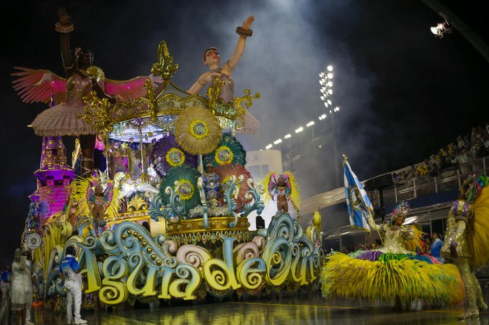 MIGUEL SCHINCARIOL / AFP