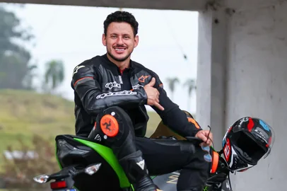 Motociclista envolvido em acidente no bairro Petrópolis morre após mais de uma semana internado<!-- NICAID(16380791) -->