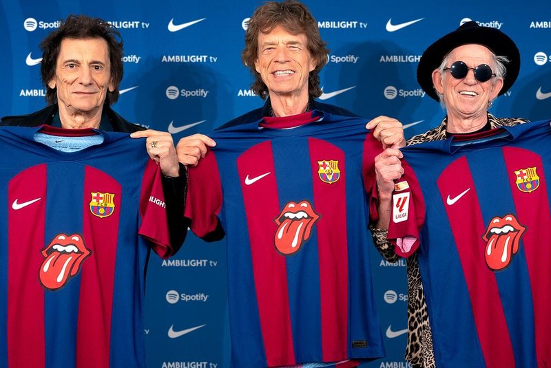 Spotify e FC Barcelona fazem história novamente: o kit do Barça para El Clásico apresentará o icônico logotipo da língua e dos lábios dos Rolling Stones<!-- NICAID(15573698) -->