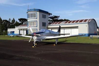 Está em fase bem avançada a implantação do primeiro Centro de Estudos Ufológicos (CEU) da Serra Gaúcha, localizado em Garibaldi. O CEU funcionará junto ao prédio do aeroclube da cidade, no bairro Alfândega, em uma sala própria. <!-- NICAID(14806801) -->