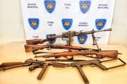 Guarda Municipal prende homem ao tentar levar armas do Museu da FEB<!-- NICAID(16025295) -->