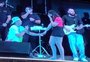 Músico caxiense faz pedido de casamento durante show da dupla Jorge e Mateus, na Festa da Uva 
