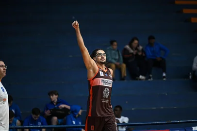 Natã Kuhn Freitas Nascimento, NK, é um dos destaques do Caxias do Sul Basquete na Liga de Desenvolvimento de Basquete 2026 (LDB).<!-- NICAID(16344678) -->