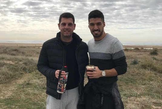 Era só camisa do Grêmio por todo o país, diz uruguaio Bruno Silva sobre passagem de Suárez