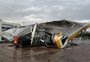 Estrutura de posto de combustíveis desaba com a força do temporal em Ronda Alta