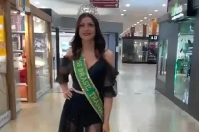Oliveira, de Canoas, no Rio Grande do Sul, é a candidata que representará o Brasil no Miss Internacional Trans 2022. A modelo já foi eleita Miss Brasil Transex em 2017. Foto: Instagram @oliveiradesire / Reprodução<!-- NICAID(15111194) -->