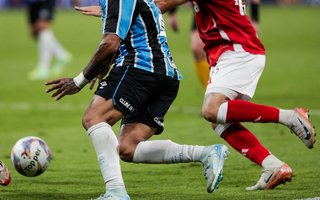 PORTO ALEGRE, RS, BRASIL, 08/03/2025- Gre-Nal 445: Grêmio e Inter se enfrentam pelo jogo de ida da final do Gauchão na Arena. Foto: Renan Mattos / Agencia RBS<!-- NICAID(15991532) -->