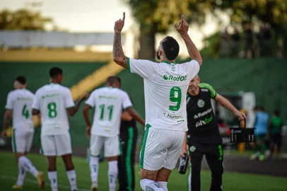 partida acontece no estádio colosso da lagoa, em erechim<!-- NICAID(15340837) -->