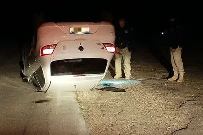 Motorista sem habilitação é presa por embriaguez após capotamento na BR-293, em Hulha Negra