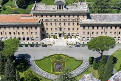 Jardins do Vaticano agora contam com brasão floral de Leão XIV<!-- NICAID(16048605) -->